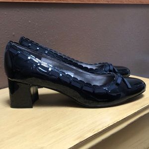 Bandlino Patent Pumps